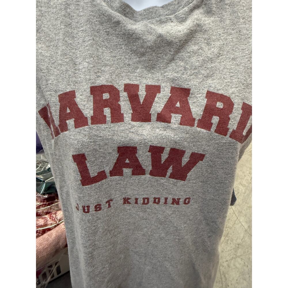 Harvard Law Alumni Just Kidding M Sleeveless Graphic T-shirt - Picture 2 of 5